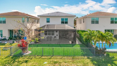 Welcome to this beautiful designed 3-bedroom + den, 2.5-bathroom on Crystal Lake Country Club in Florida - for sale on GolfHomes.com, golf home, golf lot
