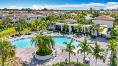 Welcome to this beautiful designed 3-bedroom + den, 2.5-bathroom on Crystal Lake Country Club in Florida - for sale on GolfHomes.com, golf home, golf lot