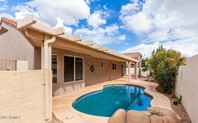Beautifully maintained 2 bed, 2 bath cornerlot home offering on Deer Valley Golf Course in Arizona - for sale on GolfHomes.com, golf home, golf lot