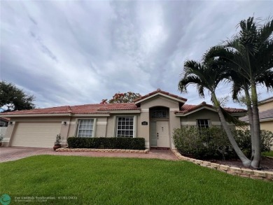 Wish you had a pool and a hot tub? Look no more! WELCOME to this on Palm-Aire Country Club and Resort - The Oaks in Florida - for sale on GolfHomes.com, golf home, golf lot
