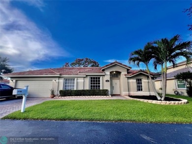 Wish you had a pool and a hot tub? Look no more! WELCOME to this on Palm-Aire Country Club and Resort - The Oaks in Florida - for sale on GolfHomes.com, golf home, golf lot