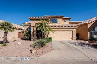 Welcome to this updated 3-bed, 2.5-bath home featuring a on Pointe Golf Course on Lookout Mountain in Arizona - for sale on GolfHomes.com, golf home, golf lot