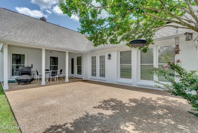 Beautifully maintained 4/3 home on sought after Deerfield Golf on Colonial Country Club Deerfield in Mississippi - for sale on GolfHomes.com, golf home, golf lot