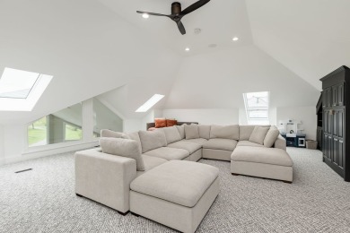 Elegant Living in a Private Golf Course Community    Nestled in on Ruffled Feathers Golf Club in Illinois - for sale on GolfHomes.com, golf home, golf lot