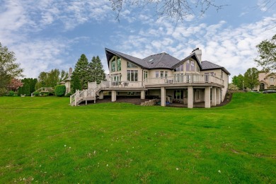 Elegant Living in a Private Golf Course Community    Nestled in on Ruffled Feathers Golf Club in Illinois - for sale on GolfHomes.com, golf home, golf lot