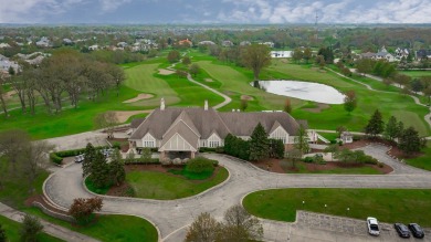 Elegant Living in a Private Golf Course Community    Nestled in on Ruffled Feathers Golf Club in Illinois - for sale on GolfHomes.com, golf home, golf lot