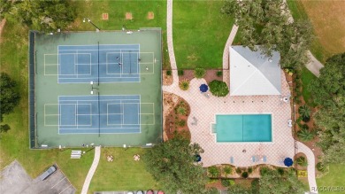 Sparkling POOL Home Located within the sought-after community of on Rainbow Springs Golf and Country Club in Florida - for sale on GolfHomes.com, golf home, golf lot