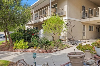 WONDERFUL CASA LINDA CLOSE TO THE CREEK! This inviting 2-bed on Laguna Woods Village Golf Course in California - for sale on GolfHomes.com, golf home, golf lot