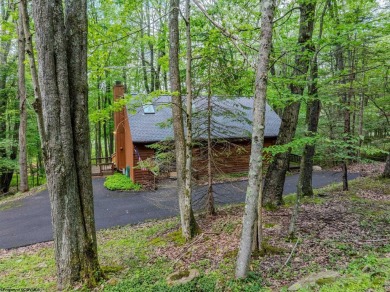 Welcome to 'Putter's Paradise', a delightful cabin nestled in on Alpine Lake Resort in West Virginia - for sale on GolfHomes.com, golf home, golf lot