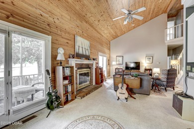 Welcome to this 4-bedroom, 2 1/2-bath Briarbrook beauty. The on Briarbrook Golf Course in Missouri - for sale on GolfHomes.com, golf home, golf lot