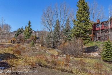 Enjoy the Country Club experience with this beautifully updated on The Snowmass Club in Colorado - for sale on GolfHomes.com, golf home, golf lot