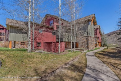 Enjoy the Country Club experience with this beautifully updated on The Snowmass Club in Colorado - for sale on GolfHomes.com, golf home, golf lot