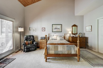 Welcome to this 4-bedroom, 2 1/2-bath Briarbrook beauty. The on Briarbrook Golf Course in Missouri - for sale on GolfHomes.com, golf home, golf lot