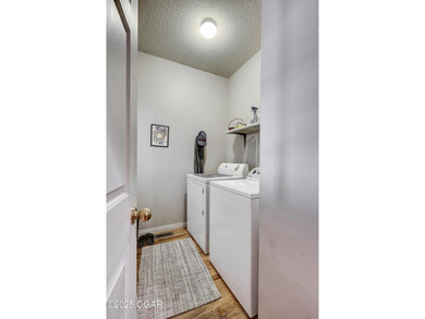 Welcome to this 4-bedroom, 2 1/2-bath Briarbrook beauty. The on Briarbrook Golf Course in Missouri - for sale on GolfHomes.com, golf home, golf lot