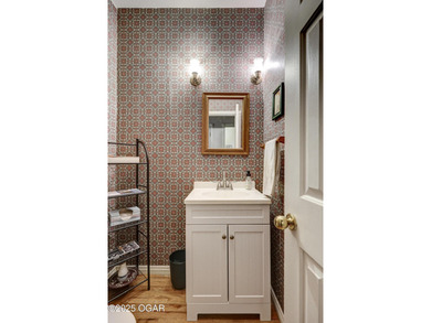 Welcome to this 4-bedroom, 2 1/2-bath Briarbrook beauty. The on Briarbrook Golf Course in Missouri - for sale on GolfHomes.com, golf home, golf lot