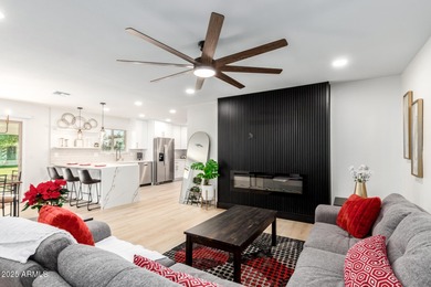 Discover this adorable 2-bedroom twin home situated in the on Sun City Lakes West and East in Arizona - for sale on GolfHomes.com, golf home, golf lot