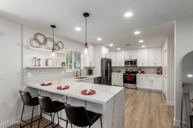 Discover this adorable 2-bedroom twin home situated in the on Sun City Lakes West and East in Arizona - for sale on GolfHomes.com, golf home, golf lot