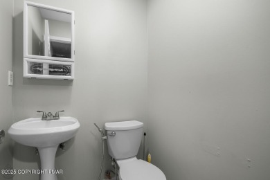 PRICE IMPROVEMENT!! - Welcome to your ultimate Poconos on Country Club of the Poconos Golf Course in Pennsylvania - for sale on GolfHomes.com, golf home, golf lot