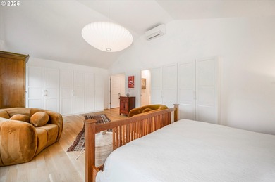 Open House SAT & SUN from 1-3pm. Stylish. Updated. Functional on Lake Oswego Municipal Golf Course in Oregon - for sale on GolfHomes.com, golf home, golf lot