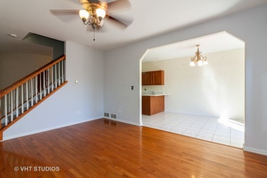 THIS 3 BEDROOM 2.5 BATHROOM TOWNHOME  FEATURES A WELL -THOUGHT on Boughton Ridge Golf Course in Illinois - for sale on GolfHomes.com, golf home, golf lot