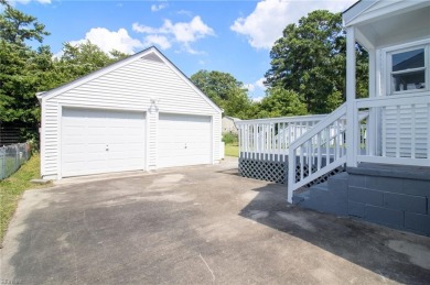 Fully renovated in Park Manor! New cabinets, granite countertops on The Links at City Park in Virginia - for sale on GolfHomes.com, golf home, golf lot