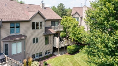 1N639 Augusta Ct welcomes you to convenient maintenance free on Klein Creek Golf Club in Illinois - for sale on GolfHomes.com, golf home, golf lot