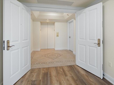 THIS CONDOMINIUM SOUNDS LIKE A DREAM COME TRUE. THE COMBINATION on Hammock Bay in Florida - for sale on GolfHomes.com, golf home, golf lot