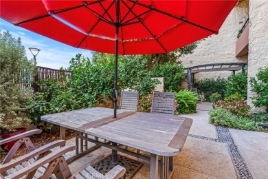 Rare first floor popular and spacious two bedroom *C* plan in on Leisure Village Par 3 Golf Course in California - for sale on GolfHomes.com, golf home, golf lot