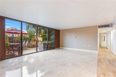 Rare first floor popular and spacious two bedroom *C* plan in on Leisure Village Par 3 Golf Course in California - for sale on GolfHomes.com, golf home, golf lot