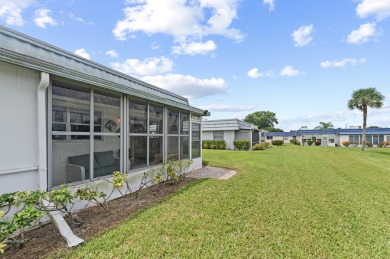 Beautiful 2-bedroom, 2-bath waterfront condo in the highly on Kings Point Golf - Executive in Florida - for sale on GolfHomes.com, golf home, golf lot