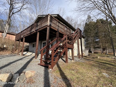 Welcome to this spacious and inviting 4-bedroom, 2-bath home on The Hideout Golf in Pennsylvania - for sale on GolfHomes.com, golf home, golf lot
