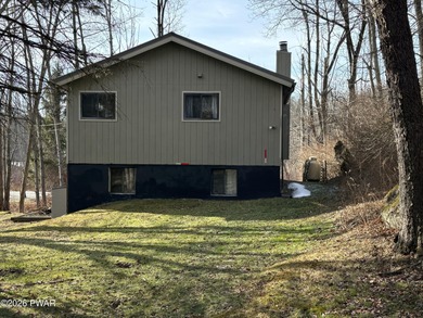 Welcome to this spacious and inviting 4-bedroom, 2-bath home on The Hideout Golf in Pennsylvania - for sale on GolfHomes.com, golf home, golf lot