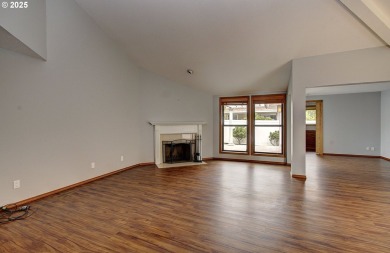Fairway Village Move In Ready! One Level Two Bedroom Two Full on Fairway Village Golf and Country Club in Washington - for sale on GolfHomes.com, golf home, golf lot