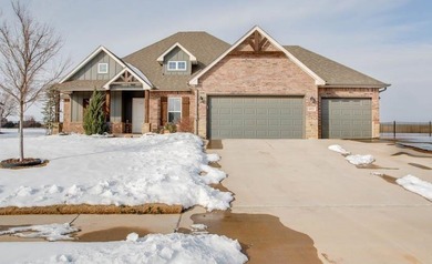 Beautiful Golf Course Home - Motivated Seller! This stunning on Pheasant Run in Oklahoma - for sale on GolfHomes.com, golf home, golf lot