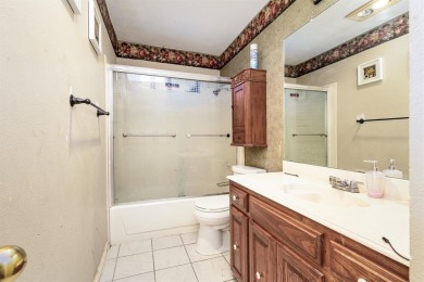 Very nice house in the prestigious Oakridge neighbourhood in on Duck Creek Golf Club in Texas - for sale on GolfHomes.com, golf home, golf lot