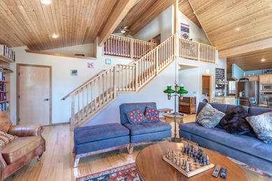 Have you been dreaming of a home in the mountains of majestic on Lake Shastina Golf Course in California - for sale on GolfHomes.com, golf home, golf lot