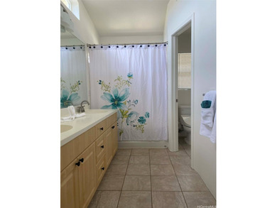 Beautiful high ceiling single family home at Ocean Pointe. One on Hoakalei Country Club At Ocean Pointe in Hawaii - for sale on GolfHomes.com, golf home, golf lot