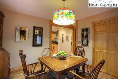 Mountain Retreat - Spacious, Fully Furnished & Move-In Ready
 on Beech Mountain Club in North Carolina - for sale on GolfHomes.com, golf home, golf lot