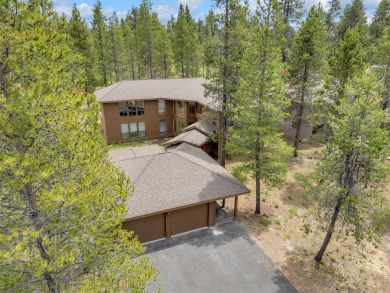 Welcome to 15 White Elm, this home has been with the same family on Sunriver Woodlands Golf Course in Oregon - for sale on GolfHomes.com, golf home, golf lot