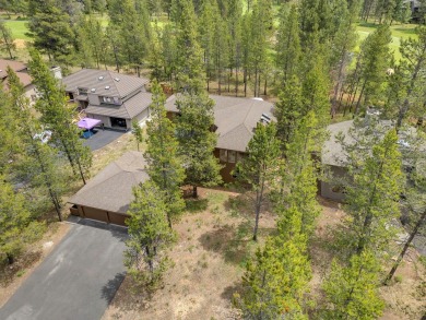 Welcome to 15 White Elm, this home has been with the same family on Sunriver Woodlands Golf Course in Oregon - for sale on GolfHomes.com, golf home, golf lot