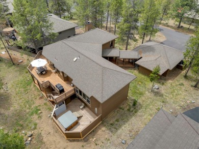 Welcome to 15 White Elm, this home has been with the same family on Sunriver Woodlands Golf Course in Oregon - for sale on GolfHomes.com, golf home, golf lot