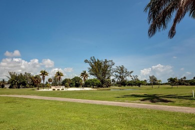 The Lucerne Condo building is under 1 Mile to the Ocean! Amazing on Lake Worth Municipal Golf Course in Florida - for sale on GolfHomes.com, golf home, golf lot