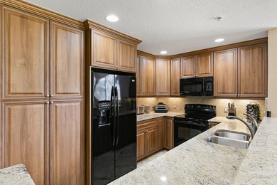 Golfer's paradise with full golf membership included! Enjoy the on  in Florida - for sale on GolfHomes.com, golf home, golf lot