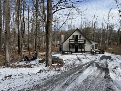 Like New Modern Chalet with 4 Bedrooms and 2 Full Bathrooms in on The Hideout Golf in Pennsylvania - for sale on GolfHomes.com, golf home, golf lot