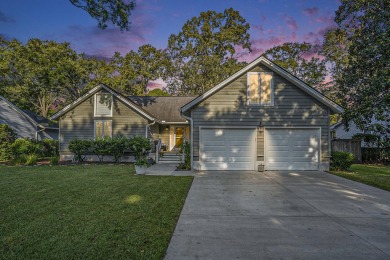 Don't miss this opportunity to own in the coveted Snee Farm on Snee Farm Country Club in South Carolina - for sale on GolfHomes.com, golf home, golf lot