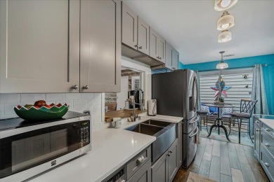 Well maintained single story townhome with a garage  within on Shadowmoss Plantation Golf Club in South Carolina - for sale on GolfHomes.com, golf home, golf lot