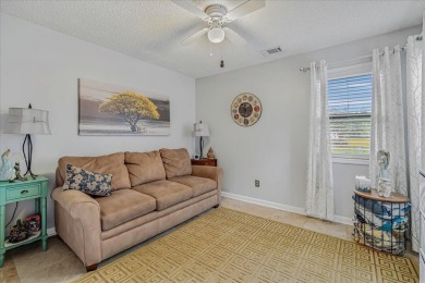 Well maintained single story townhome with a garage  within on Shadowmoss Plantation Golf Club in South Carolina - for sale on GolfHomes.com, golf home, golf lot