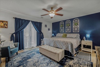 Well maintained single story townhome with a garage  within on Shadowmoss Plantation Golf Club in South Carolina - for sale on GolfHomes.com, golf home, golf lot