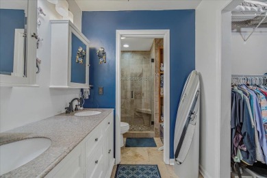 Well maintained single story townhome with a garage  within on Shadowmoss Plantation Golf Club in South Carolina - for sale on GolfHomes.com, golf home, golf lot
