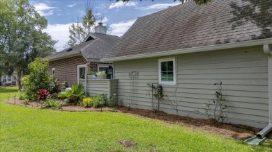 Well maintained single story townhome with a garage  within on Shadowmoss Plantation Golf Club in South Carolina - for sale on GolfHomes.com, golf home, golf lot